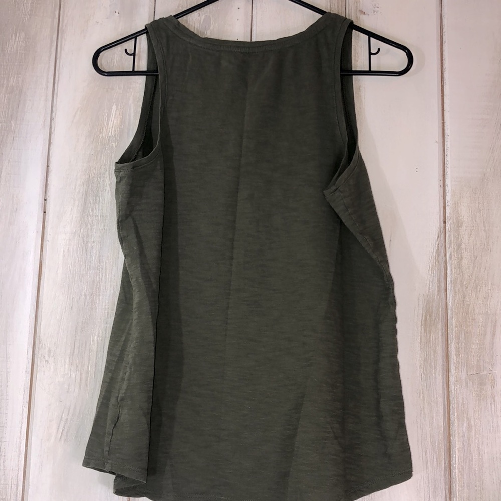 Green Tanktop - Picture 3 of 6